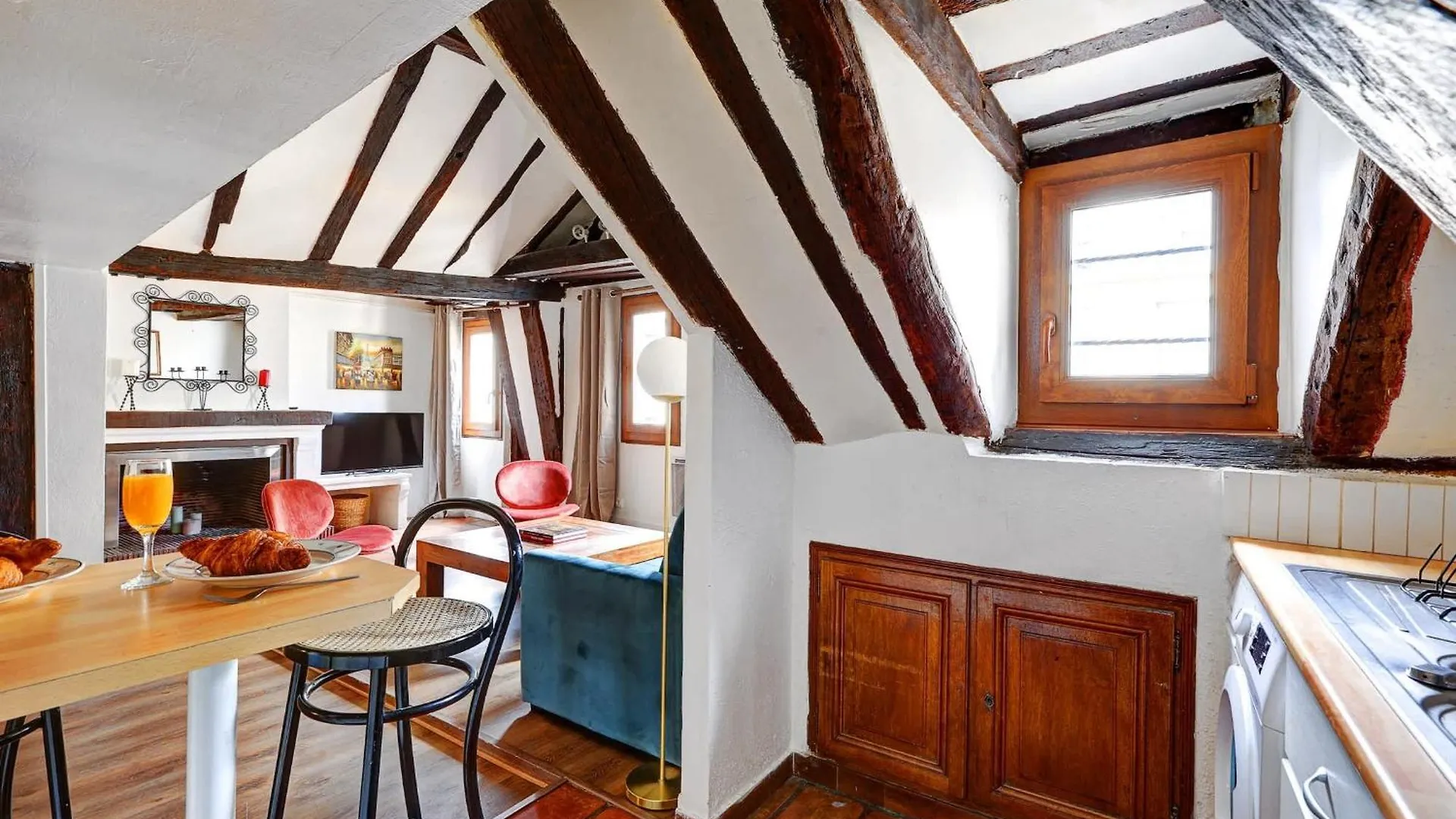 Ile Saint-Louis - 2Br - Cityapartmentstay Paris